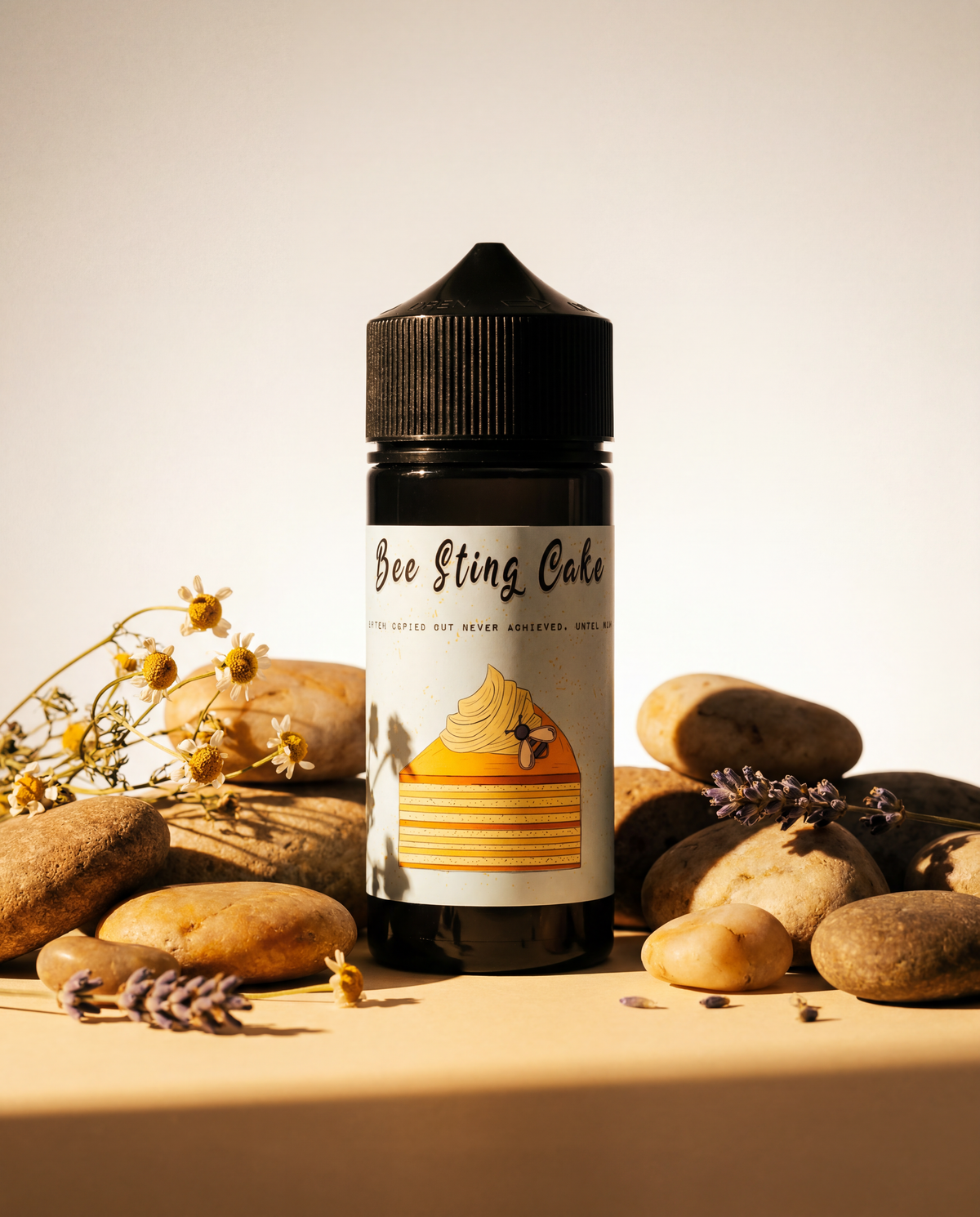 BEE STING CAKE Kuchen Gebäck Karamell Mandel Aroma von HEADSHOT, Anwendung und Stimmungsbild